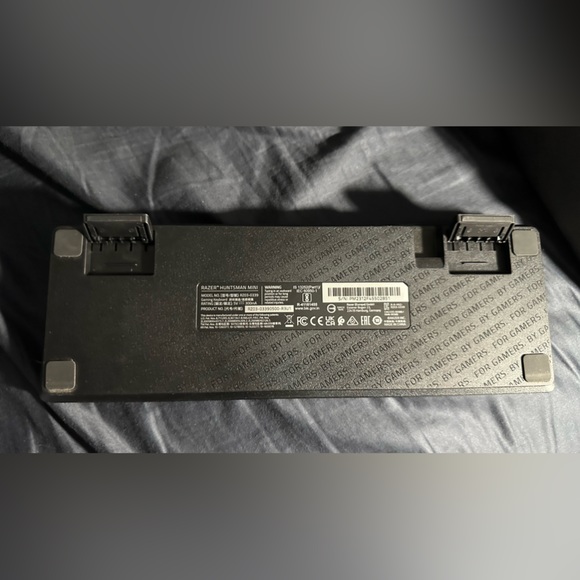 Razer Huntsman Mini Gaming Keyboard - Picture 2 of 2